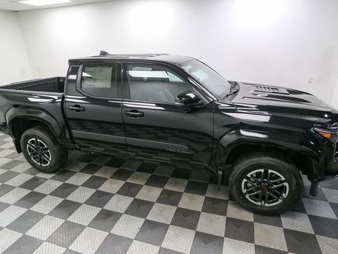 New 2026 Toyota Tacoma TRD Sport AWD/4WD image 5