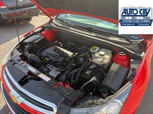 Used 2016 Chevrolet Cruze LT FWD image 13