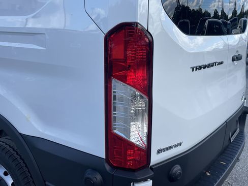 New 2026 Ford Transit 250 148 High Roof RWD image 8