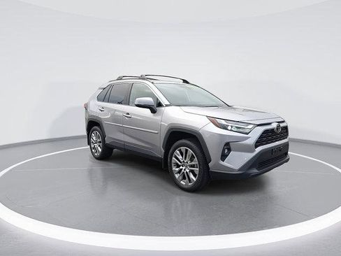 Certified 2022 Toyota RAV4 XLE Premium image 3