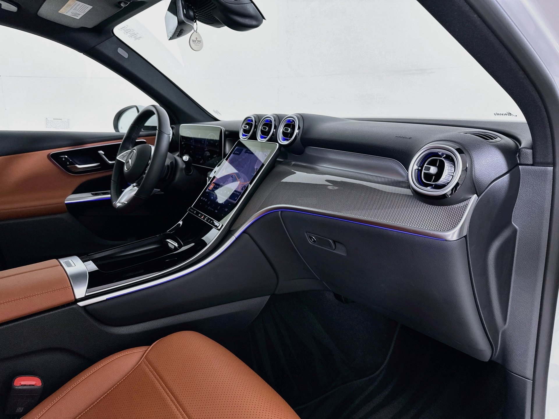 Certified 2026 Mercedes-Benz GLC 300 4MATIC image 32