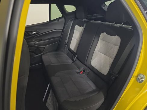 Used 2024 Chevrolet Trax RS FWD image 24