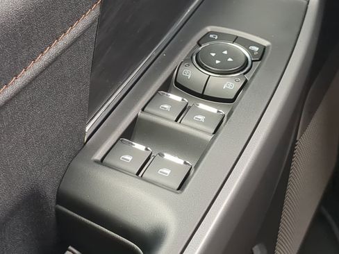 New 2025 Ford F150 Lariat w/ Equipment Group 502A High image 23