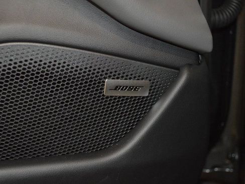 New 2025 Porsche Taycan 4 AWD/4WD image 19