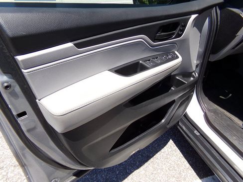 Used 2022 Honda Odyssey EX-L image 42