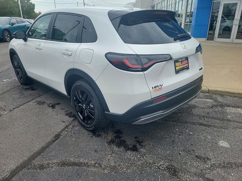 New 2026 Honda HR-V Sport image 9