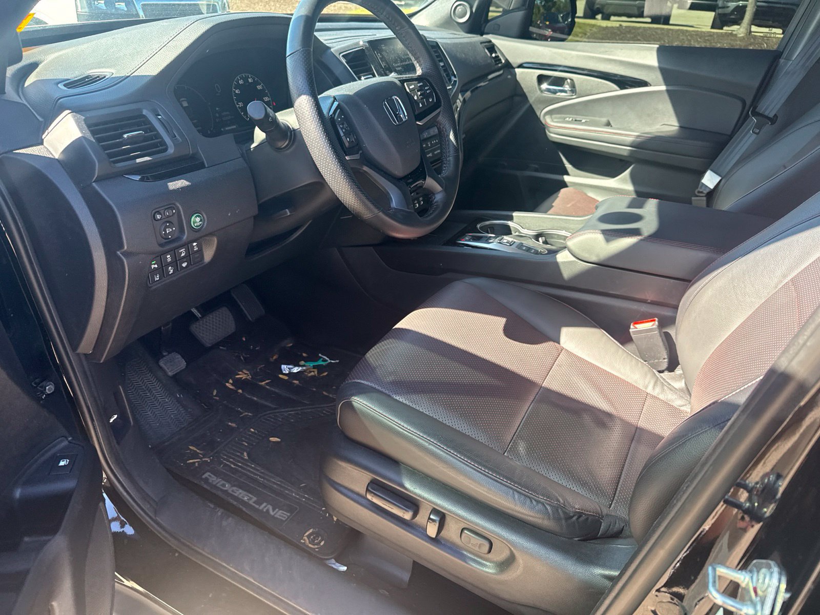 Used 2024 Honda Ridgeline Black Edition image 9