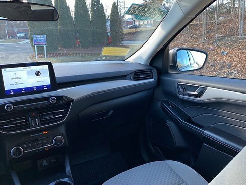 Certified 2022 Ford Escape SE w/ Convenience Package image 19