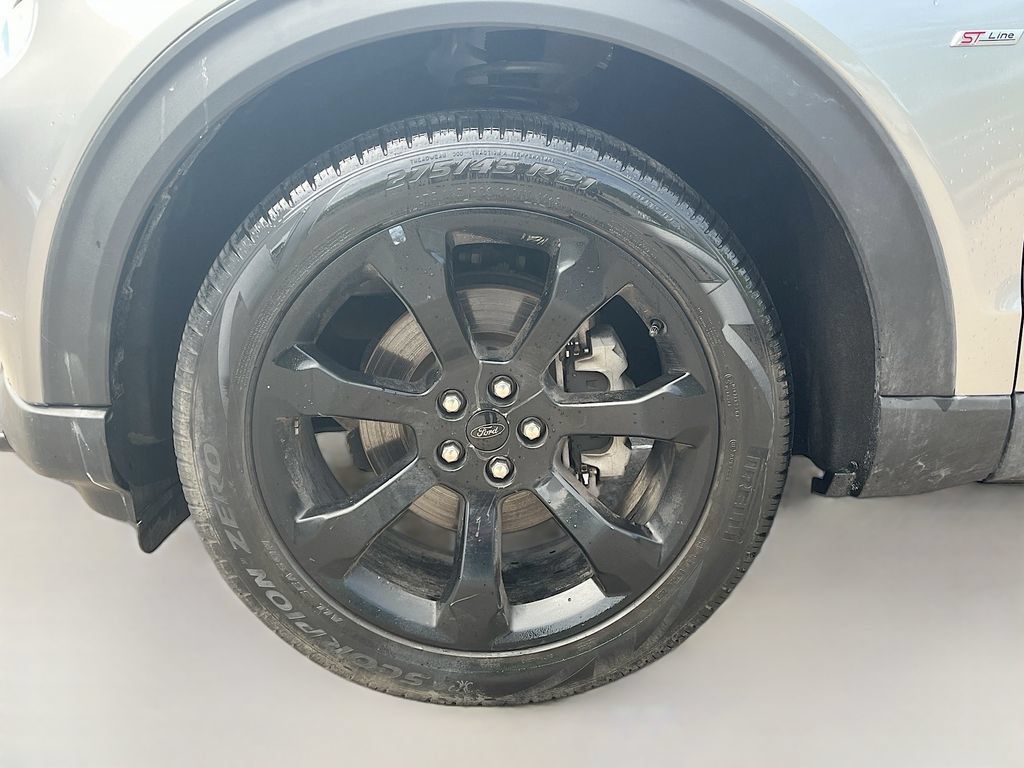 Used 2023 Ford Explorer ST-Line w/ Class IV Trailer Tow Package RWD image 32
