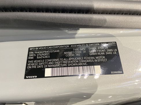 Used 2025 Volvo XC90 B6 Plus image 42