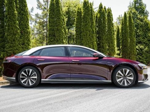 Used 2024 Lucid Air Touring AWD/4WD image 11