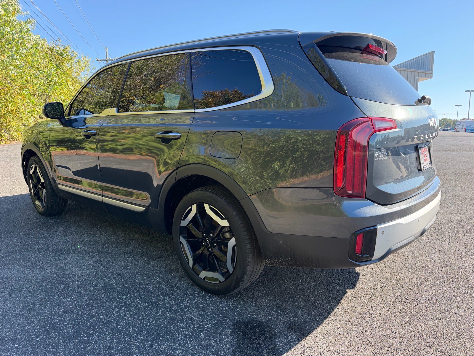Used 2024 Kia Telluride S w/ S Sunroof Package AWD/4WD image 9