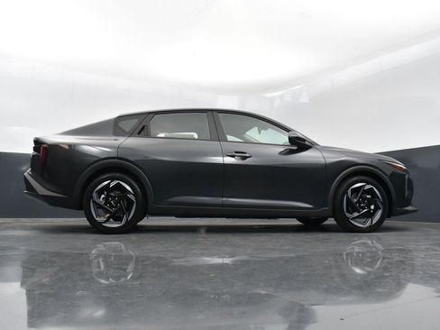 Certified 2025 Kia K4 EX FWD image 36