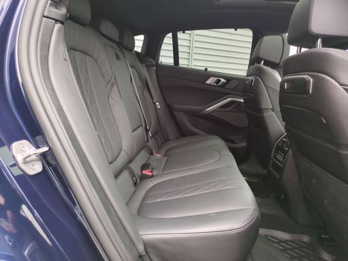 Used 2024 BMW X6 M60i w/ Executive Package image 31
