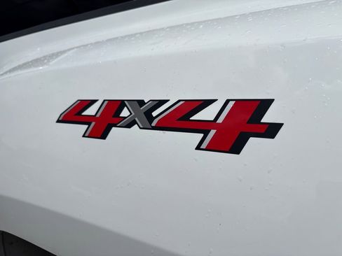 Used 2019 Chevrolet Silverado 3500 4x4 Crew Cab LTZ DRW w/ Duramax Plus Package image 14