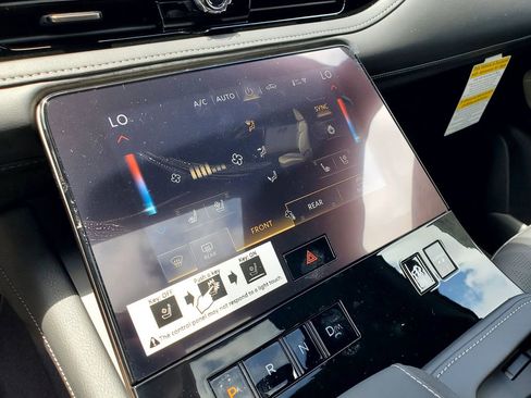 New 2025 INFINITI QX80 Autograph image 19