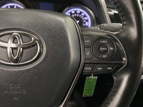 Used 2024 Toyota Camry SE image 22