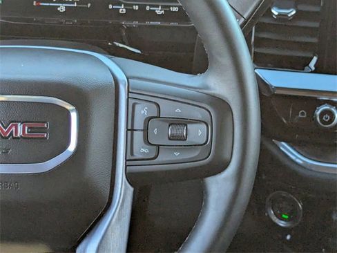 Used 2025 GMC Sierra 1500 SLT image 20