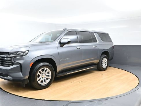 Used 2021 Chevrolet Suburban LT RWD image 5