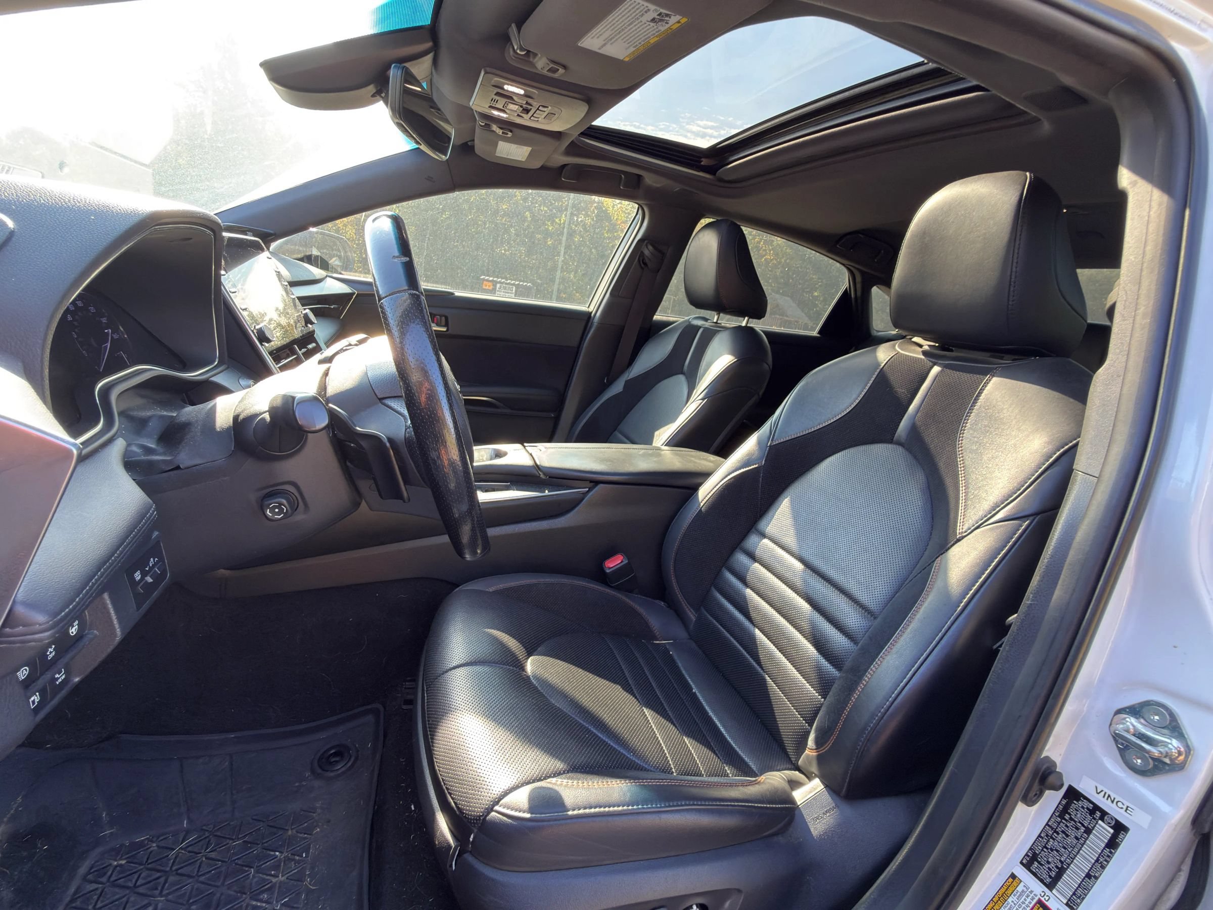 Used 2019 Toyota Avalon Touring w/ Advanced Safety Package FWD image 2