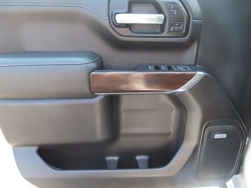 Used 2020 GMC Sierra 1500 SLT w/ SLT Premium Plus Package AWD/4WD image 13