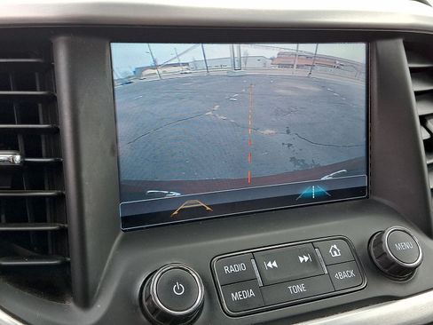 Used 2017 GMC Acadia SLT AWD/4WD image 15