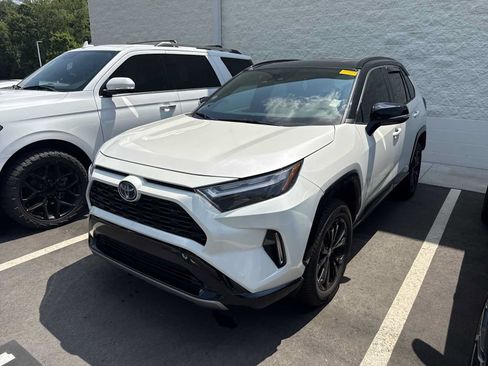 Used 2022 Toyota RAV4 XSE AWD/4WD image 37