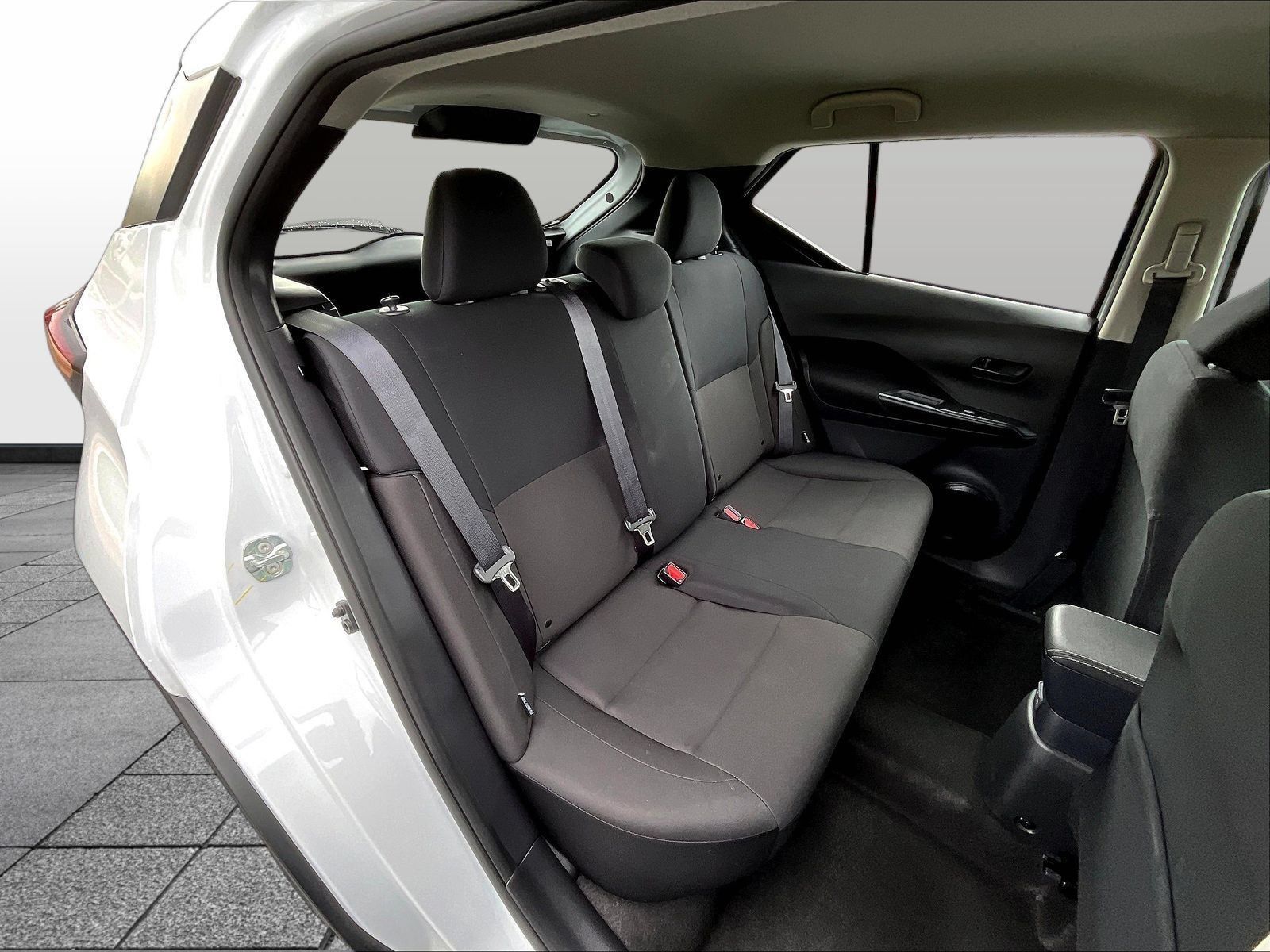 Used 2025 Nissan Kicks Play S FWD image 28