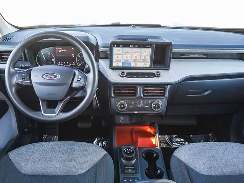 Used 2024 Ford Maverick XLT image 13