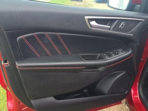 Used 2021 Ford Edge ST-Line FWD image 8