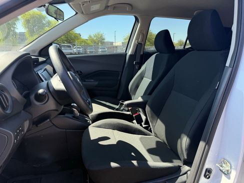 Used 2025 Nissan Kicks Play S image 11