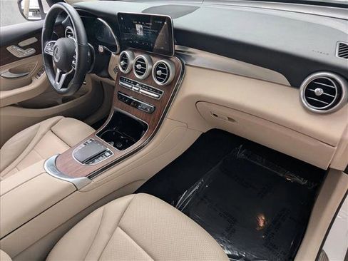 Used 2022 Mercedes-Benz GLC 300 4MATIC image 21