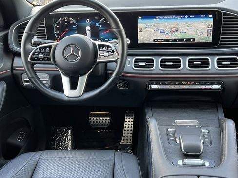 Used 2022 Mercedes-Benz GLS 580 4MATIC image 14