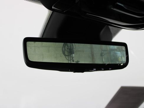 Used 2022 Jeep Grand Cherokee Overland w/ Luxury Tech Group IV image 27