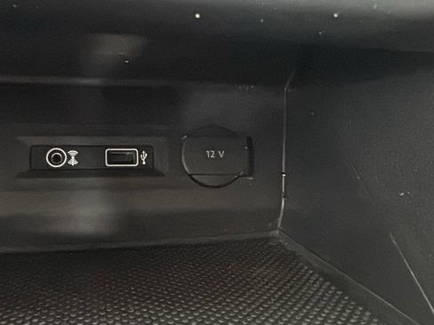 Used 2019 Volkswagen Atlas SE image 30