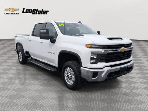 Used 2024 Chevrolet Silverado 2500 LT image 7