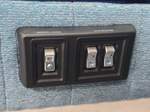 Used 1991 Dodge B2500 image 84