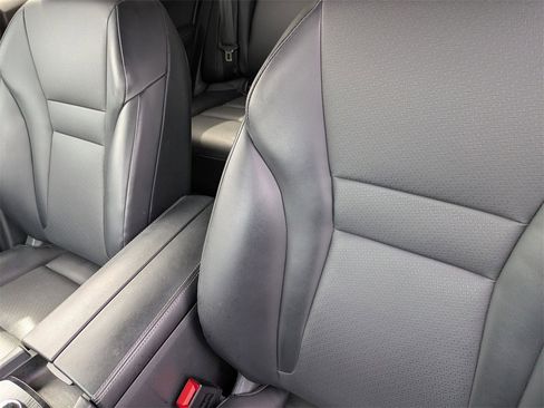 Used 2023 Nissan Rogue SV w/ SV Premium Package image 16