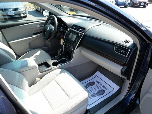 Used 2016 Toyota Camry LE FWD image 17