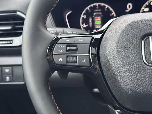 New 2025 Honda Pilot TrailSport image 25