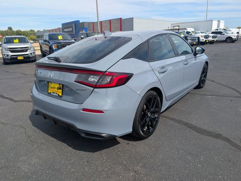 Used 2023 Honda Civic Sport image 8