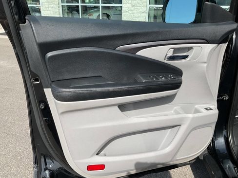 Used 2016 Honda Pilot EX image 25