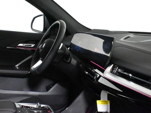 Certified 2025 BMW X2 xDrive28i w/ Technology Package image 34