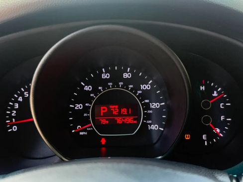Used 2017 Kia Soul + w/ UVO Package FWD image 13