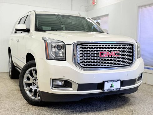 Used 2015 GMC Yukon Denali w/ Premium Package image 3