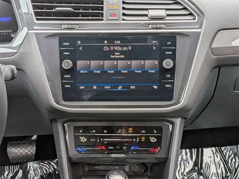 Used 2024 Volkswagen Tiguan SE image 20
