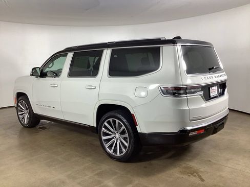 Used 2022 Jeep Grand Wagoneer Series I AWD/4WD image 16