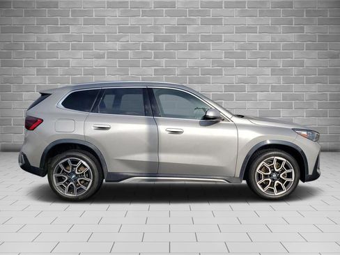 Used 2023 BMW X1 xDrive28i w/ Premium Package image 4