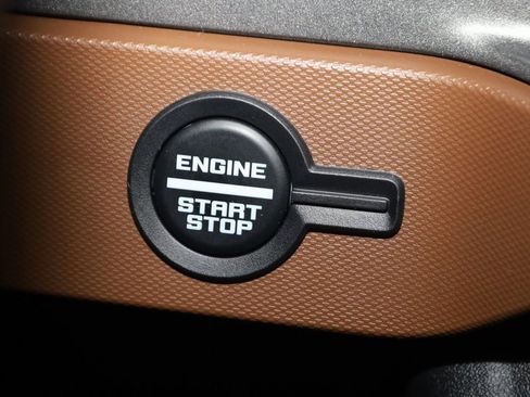 Used 2024 Ford Bronco Outer Banks image 29