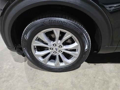 Used 2020 Ford Explorer XLT w/ Equipment Group 202A AWD/4WD image 22